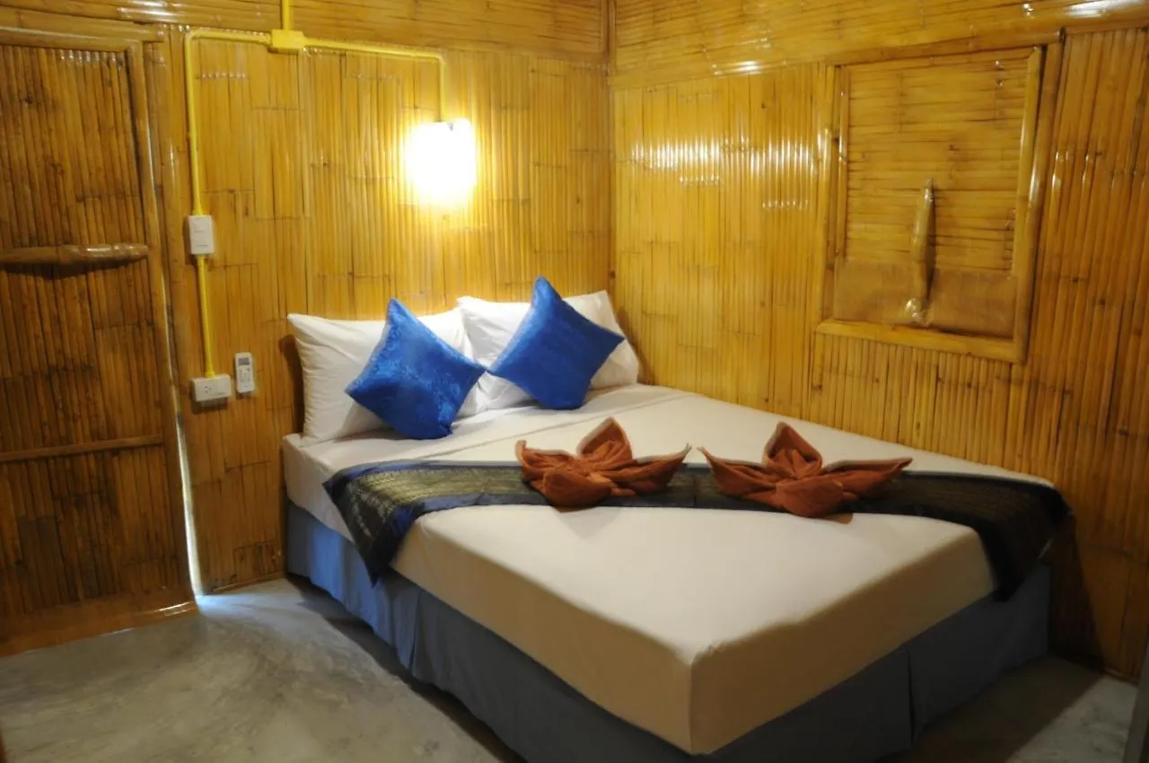 Chom Dao Resort Ko Lanta Hotel