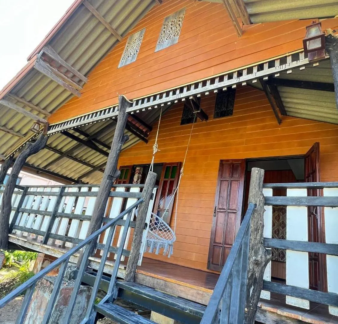 Chom Dao Resort Koh Lanta Hotel